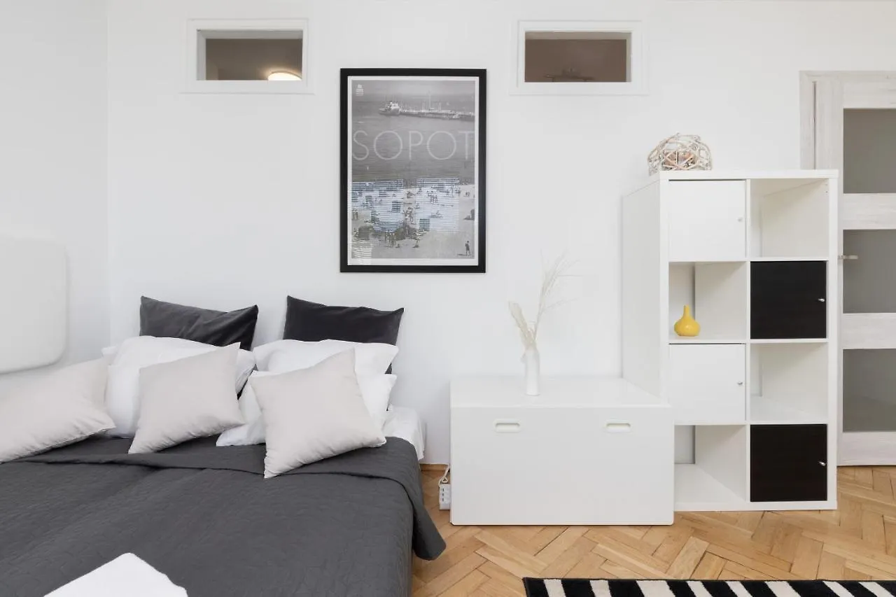 Studio With Balcony 300M To The Beach Sopot By Noclegi Renters 0*,  Poland