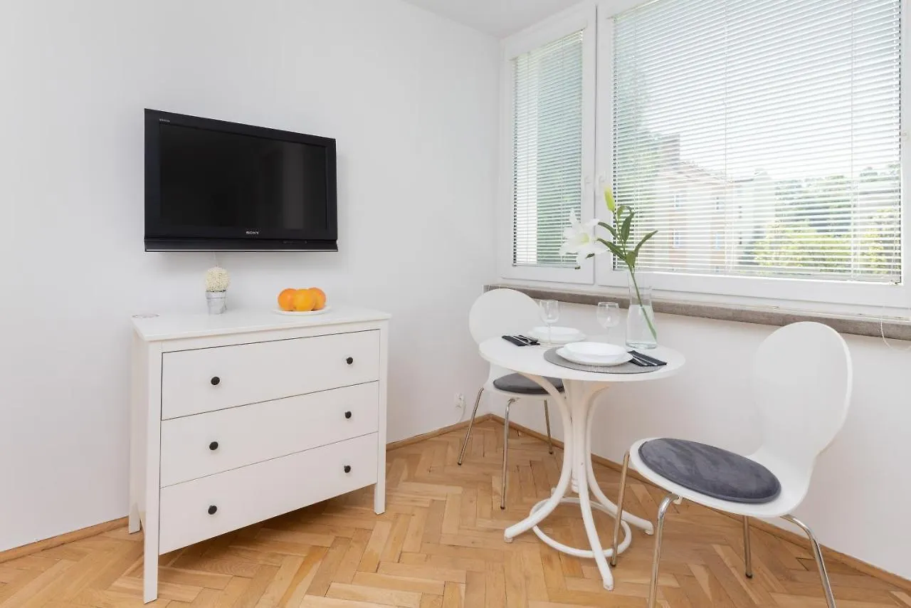 Apartment Studio With Balcony 300M To The Beach Sopot By Noclegi Renters Poland
